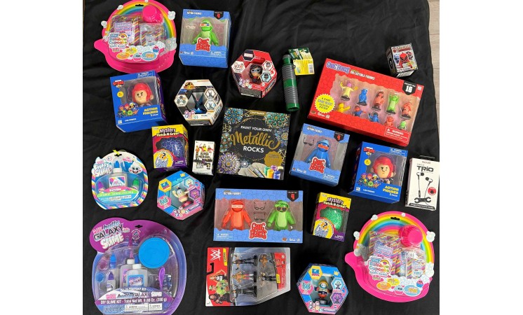 30% OFF: 4-9in TOY MIX - 100ct Case - $1.39 ea