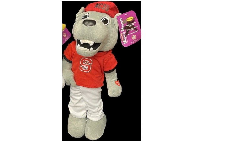 40% OFF - 18" UCONN/NC STATE PLUSH-50ct Case - $1.95ea