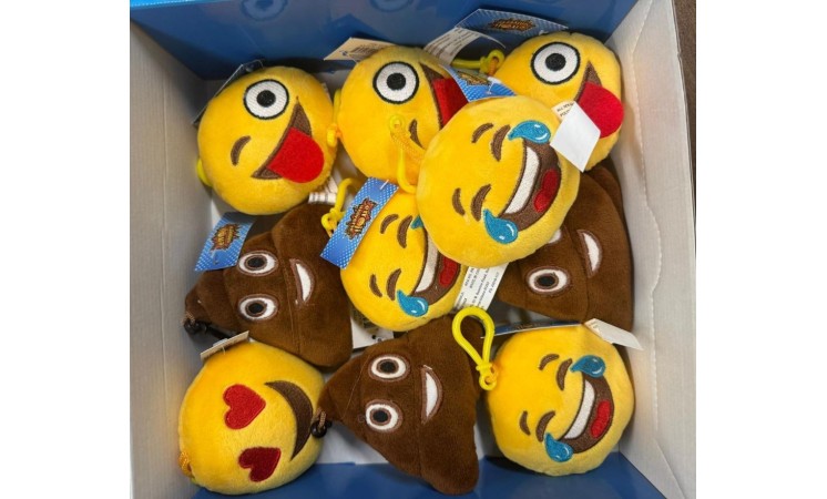 30% OFF - 3.5" EMOJI PLUSH 216ct Case